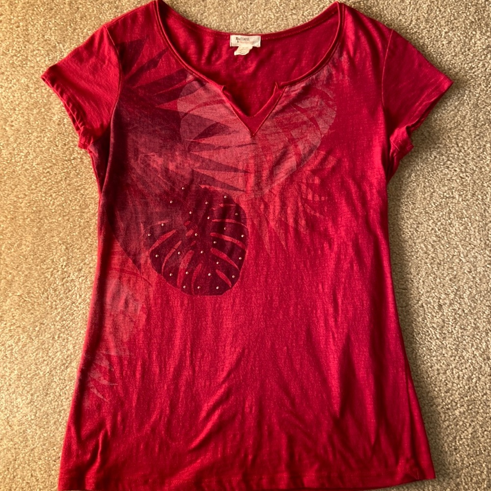 Madison & Berkeley Large red crop sleeve knit top